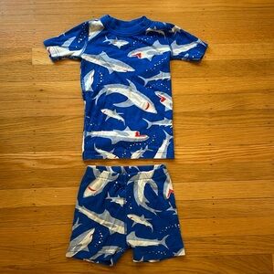 Hanna Andersson shark shortie pajamas size 5